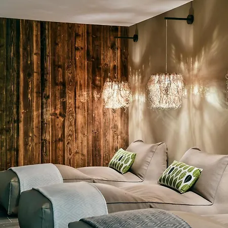 מלון Aktiv-hotel Sarotla 4*