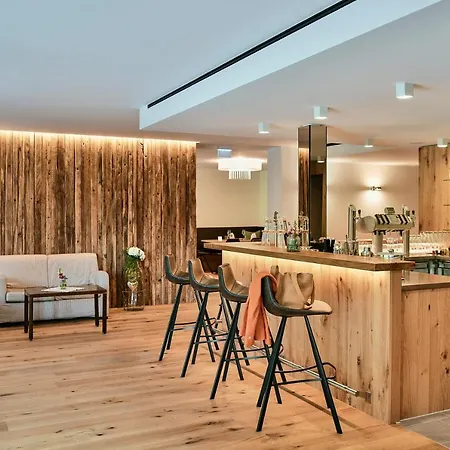 Aktiv-hotel Sarotla 4*